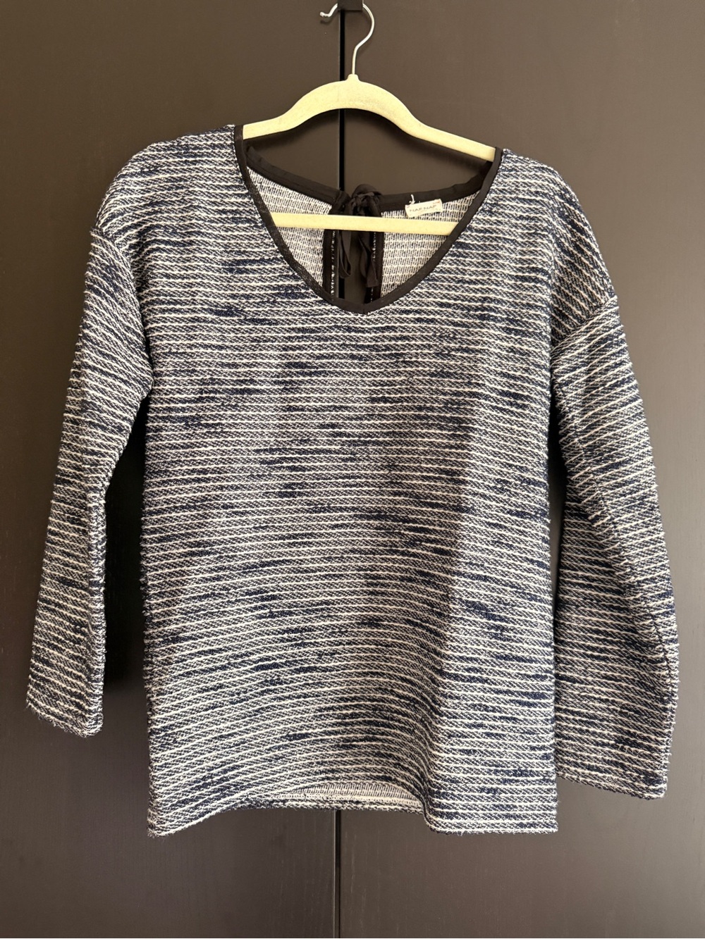 NAF NAF Navy and White V-Neck Textured Knit Sweater
